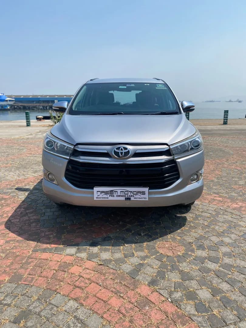 TOYOTA INNOVA CRYSTA 2.8 Z DIESEL AUTO
