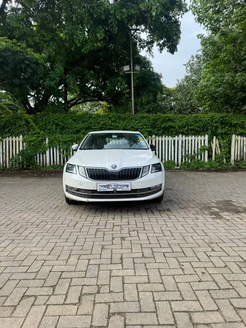 SKODA OCTAVIA 1.8 TSI PETROL AUTO