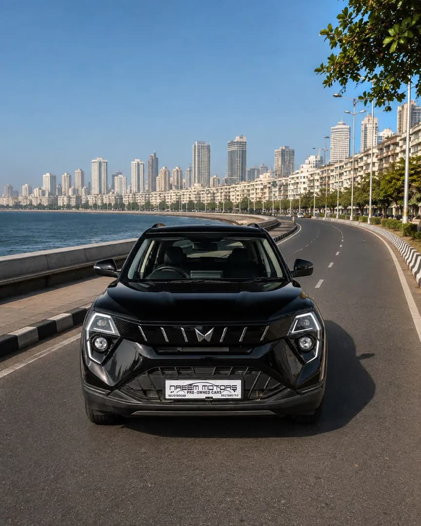 MAHINDRA XUV 3XO AX5 LUXURY PETROL AUTO