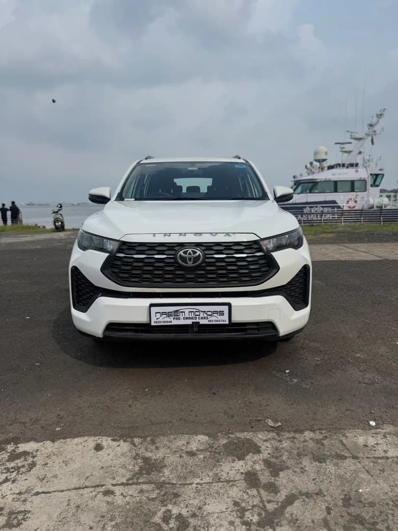 TOYOTA INNOVA HYCROSS GX 7 SEATER PETROL AUTO COM TAX PAID